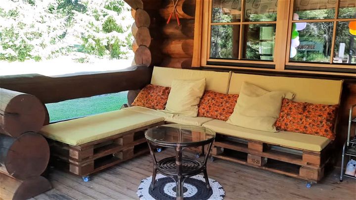 Best DIY Pallet Couch Tutorial