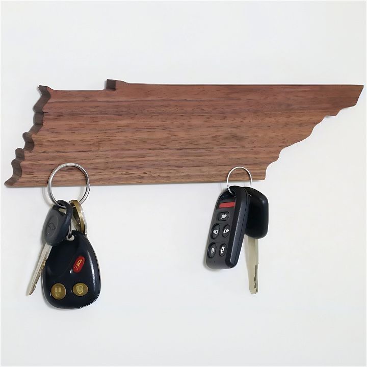 diy key holder for wall